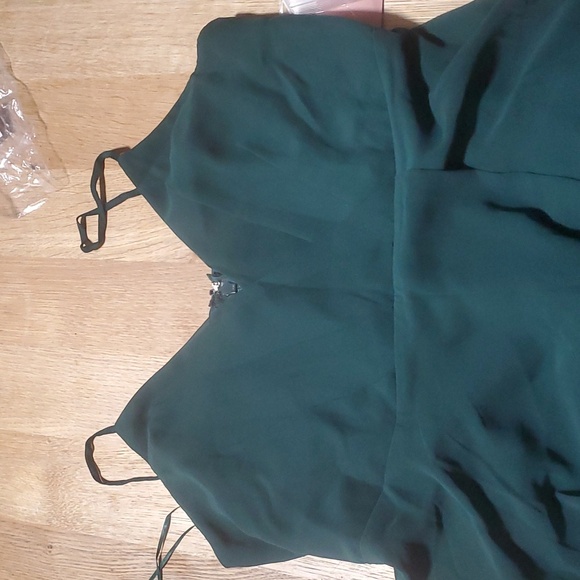 NWT KAIA Dress Chiffon Emerald - Picture 4 of 7